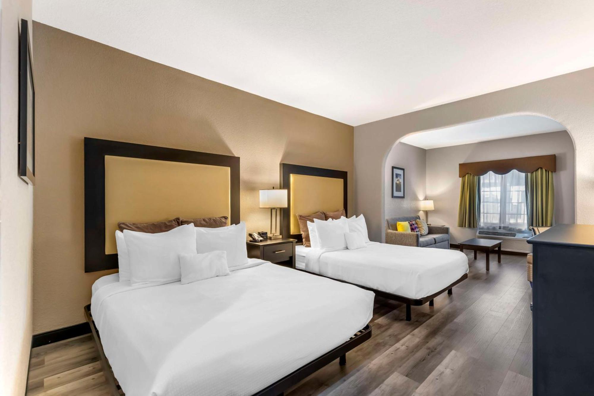 Clive Best Western Plus Des Moines West Inn & Suites מראה חיצוני תמונה