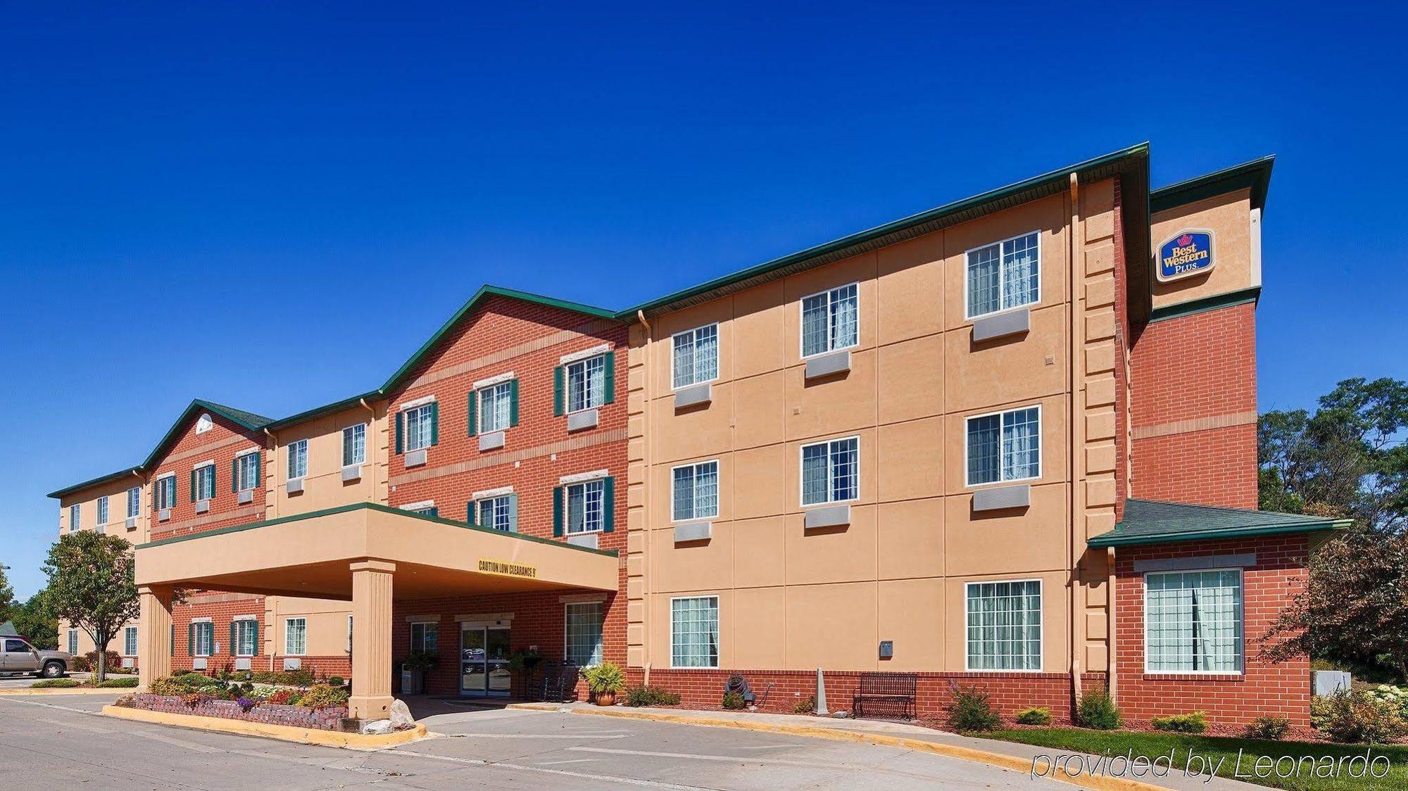 Clive Best Western Plus Des Moines West Inn & Suites מראה חיצוני תמונה
